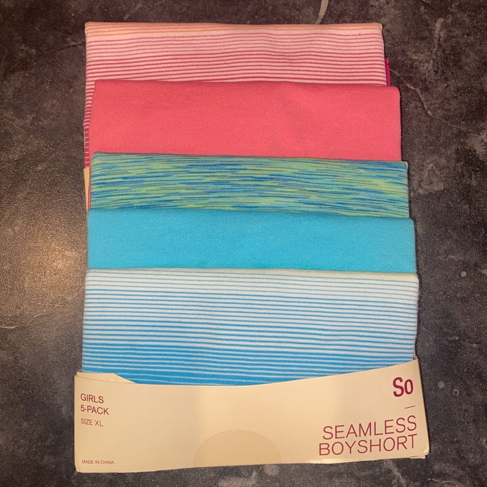 SO® 5-pk. Seamless Boyshort Panties